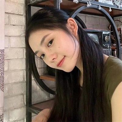 我们在黑夜中相拥